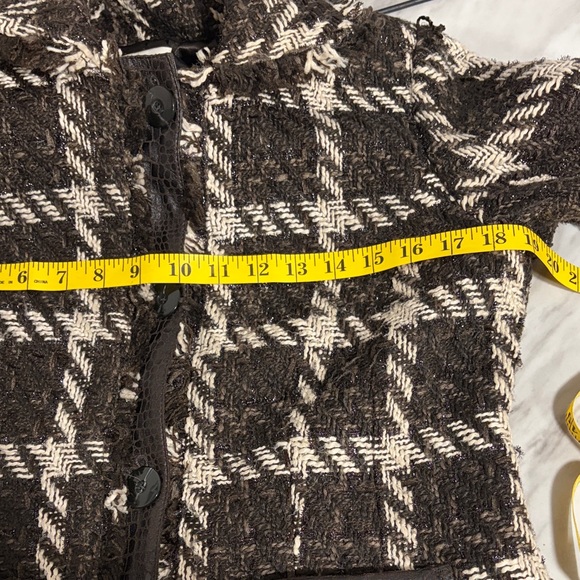 Chico’s Brown Cream Plaid Bouclé Tweed Jacket Faux Leather Trim Size 0 M - Picture 12 of 13
